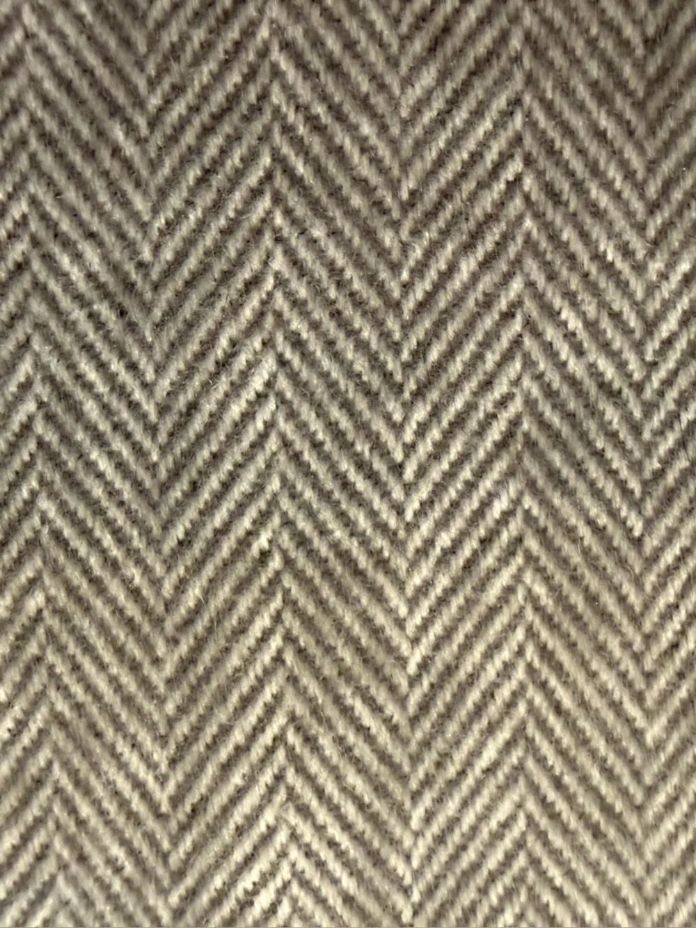 Luxury 100% Cashmere Scarf Made in Scotland Gray Herringbone Tweed Cream Fringe